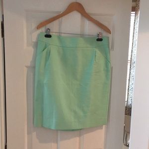 Like New! JCrew Mint Green Classic Pencil Skirt